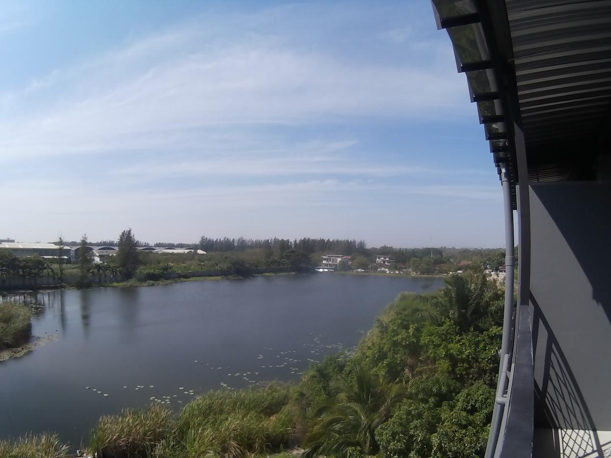 Na Siri Lake View Samut Prakan Dış mekan fotoğraf